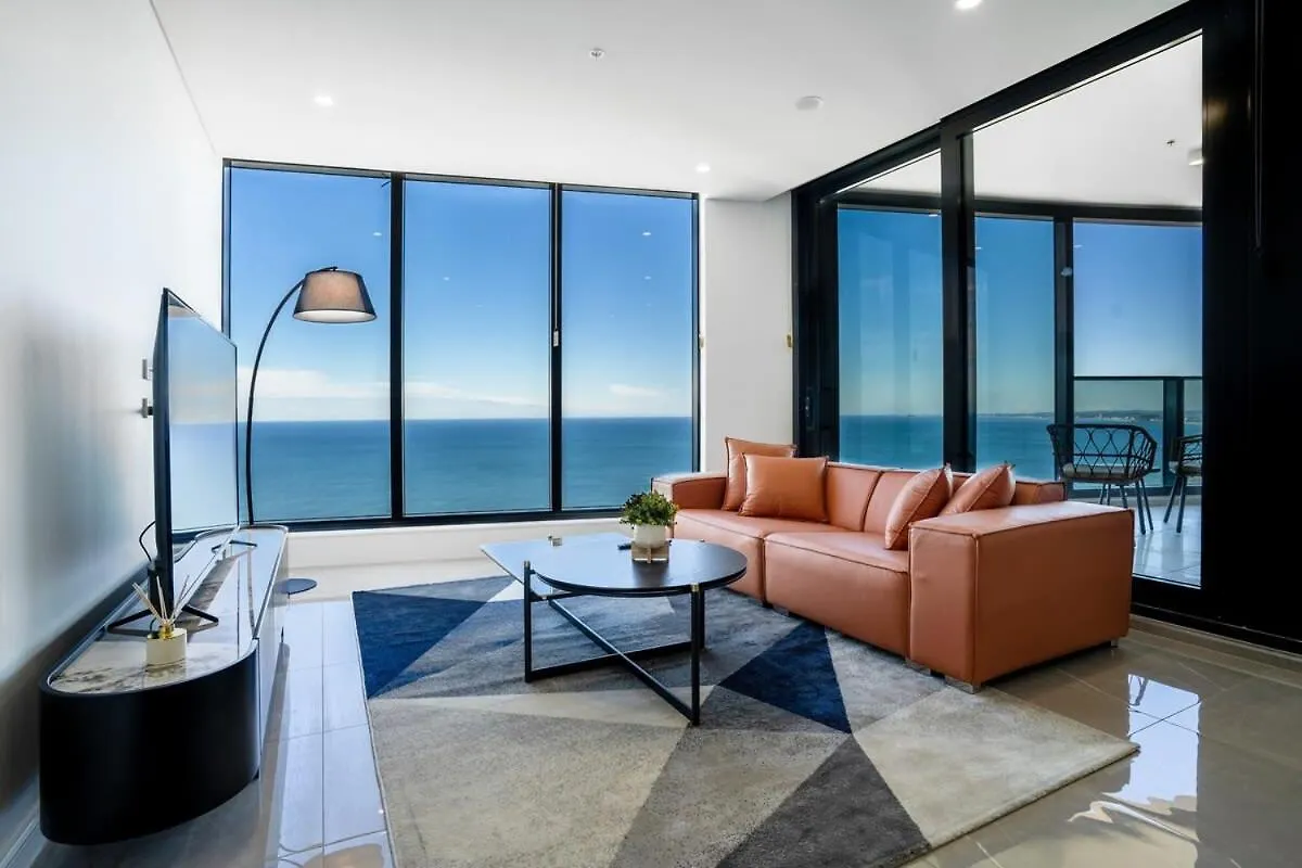 Cassa Beachfront - Breathtaking Oceanview Apartment Gold Coast