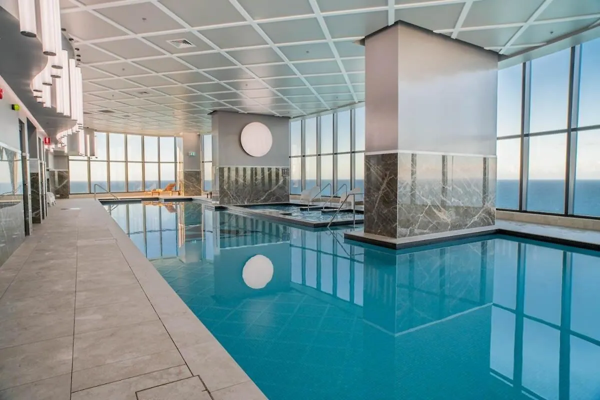 Cassa Beachfront - Breathtaking Oceanview Apartment Gold Coast